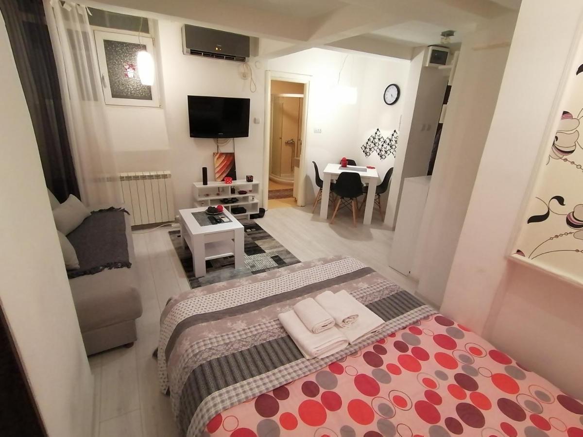 בלגרד Studio Apartman Kocka מראה חיצוני תמונה